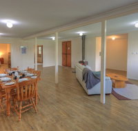 Village Stays Coldstream Gallery Bungalow - Accommodation VIC