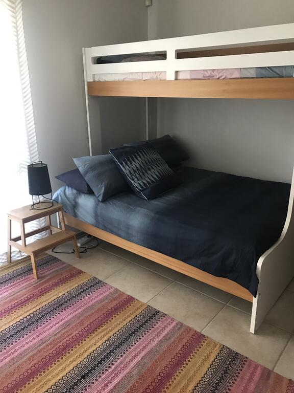 Main Beach QLD Accommodation VIC
