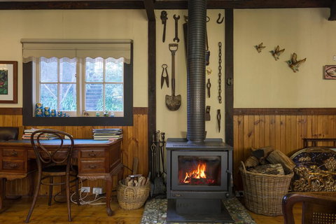 Walhalla Coach House - Accommodation VIC 2