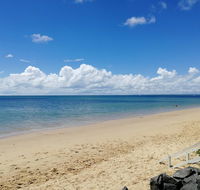 Walk to Beach Queenslander HOME in CBD Hervey Bay - Accommodation VIC
