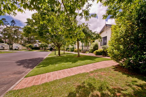 Warragul Gardens Holiday Park - Accommodation VIC 1