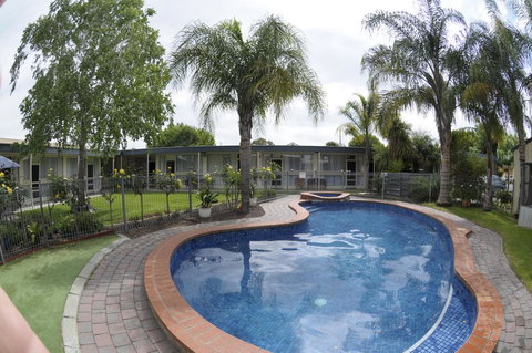 Warrina Motor Inn - Accommodation VIC 0