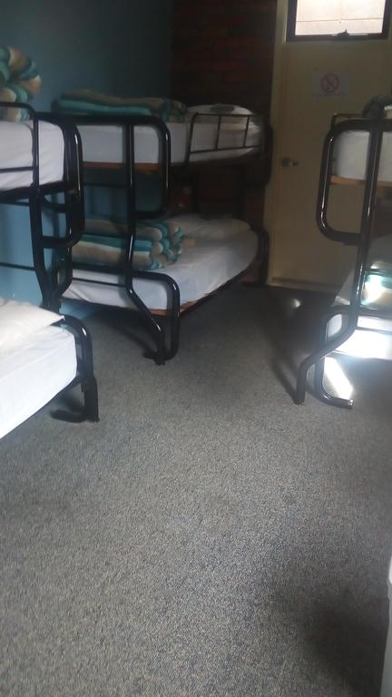 Warrnambool Beach Backpackers - Accommodation VIC 3