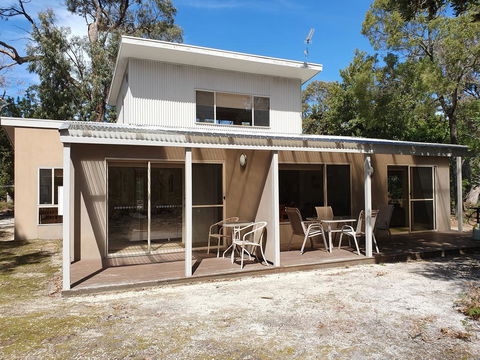 Waterfront Retreat At Wattle Point - Accommodation VIC 1