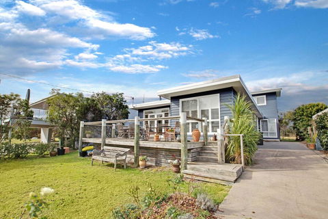 Waterfront Sanctuary - Raymond Island Getaway - Accommodation VIC 2