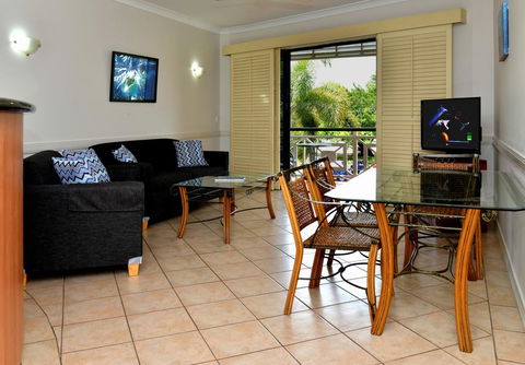 Waterfront Terraces - Accommodation VIC 3