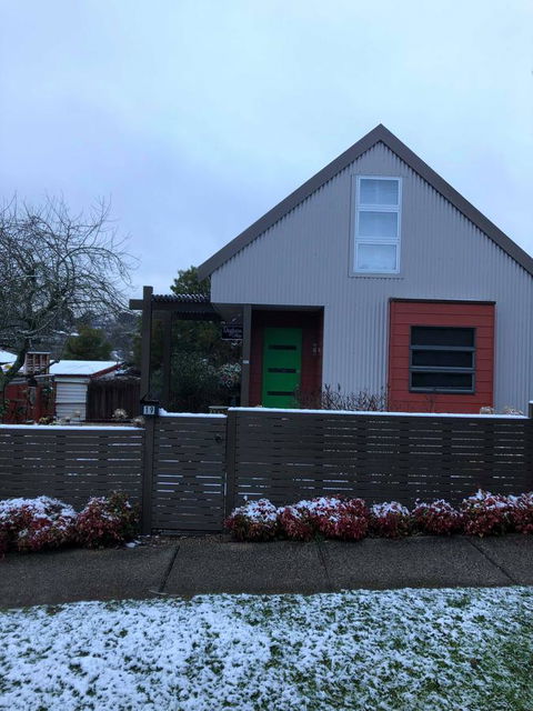 Daydream Cottage - Accommodation VIC 14