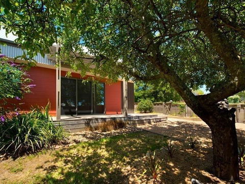 Daydream Cottage - Accommodation VIC 12