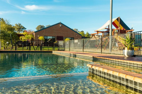 Blazing Stump Motel & Suites - Accommodation VIC 6