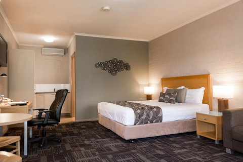 Blazing Stump Motel & Suites - Accommodation VIC 15