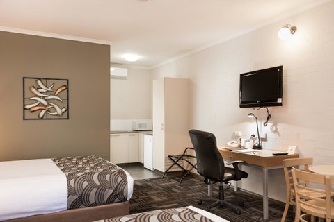 Blazing Stump Motel & Suites - Accommodation VIC 9