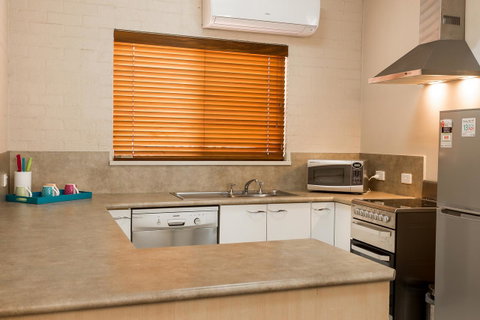 Blazing Stump Motel & Suites - Accommodation VIC 30