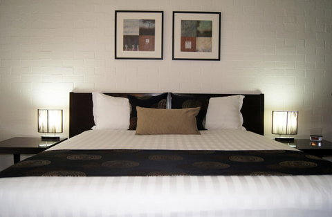 Blazing Stump Motel & Suites - Accommodation VIC 10