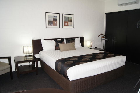 Blazing Stump Motel & Suites - Accommodation VIC 16