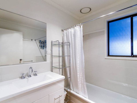Perfect For Family Fun - Accommodation VIC 9