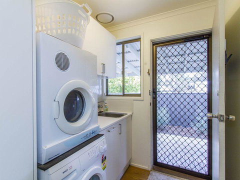 Perfect For Family Fun - Accommodation VIC 12
