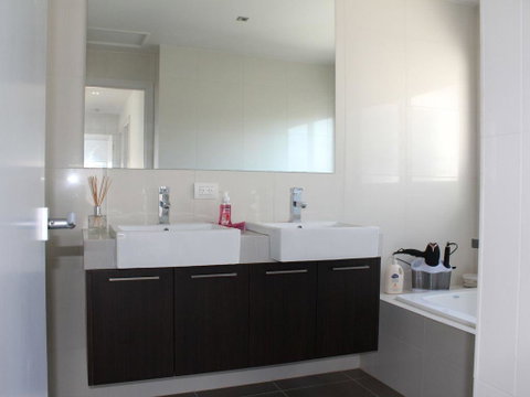 Central To Cowes - Accommodation VIC 13