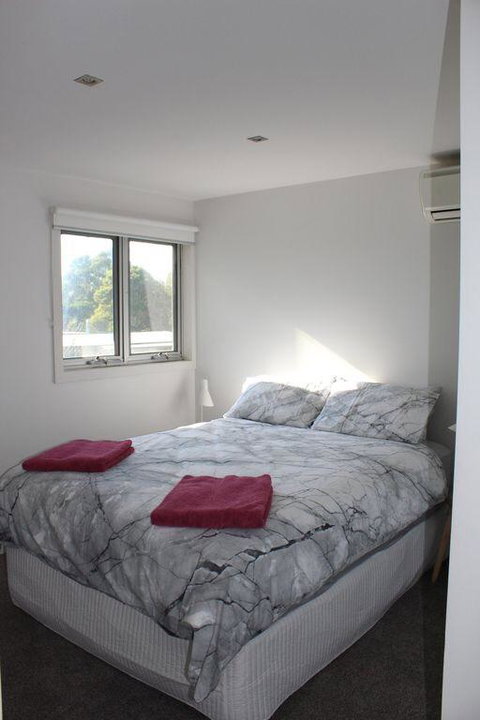 Central To Cowes - Accommodation VIC 6