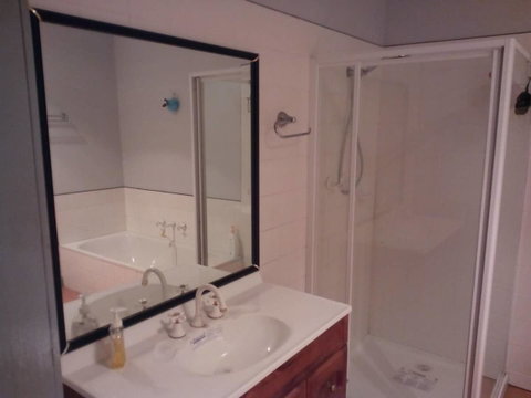 Avala Accommodation Daylesford - Accommodation VIC 4