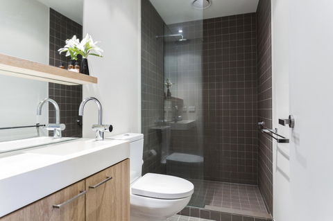 Complete Host 50 Claremont St Apartments - Accommodation VIC 16