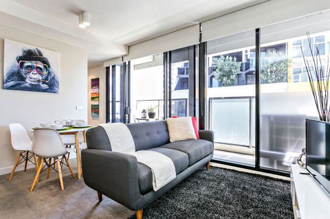 Complete Host 50 Claremont St Apartments - Accommodation VIC 17