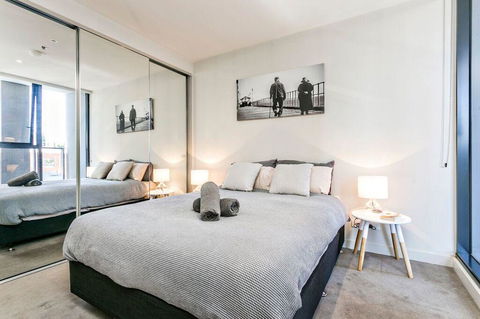 Complete Host 50 Claremont St Apartments - Accommodation VIC 18