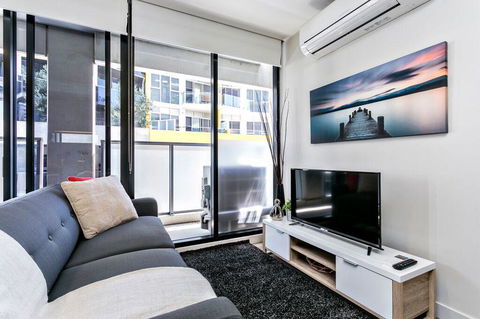 Complete Host 50 Claremont St Apartments - Accommodation VIC 30