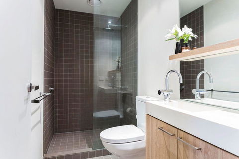 Complete Host 50 Claremont St Apartments - Accommodation VIC 24