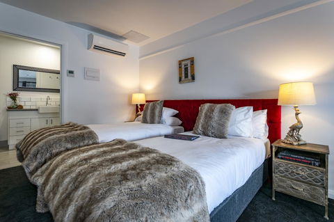 Daylesford Art Motel - Accommodation VIC 3