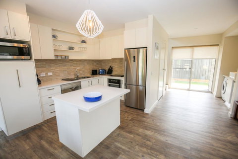 Amber Mist Villa Two - Accommodation VIC 8