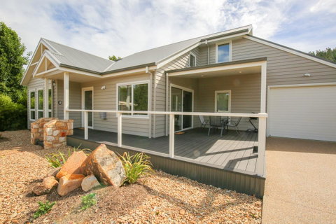 Amber Mist Villa Two - Accommodation VIC 5