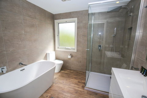 Amber Mist Villa Two - Accommodation VIC 3
