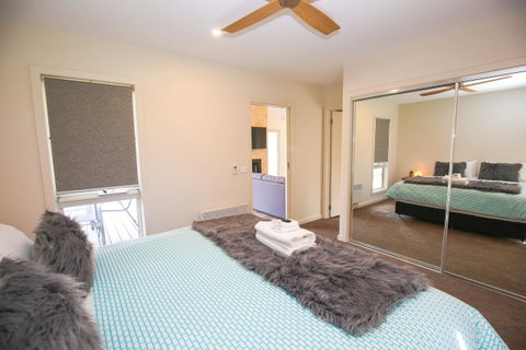 Amber Mist Villa Two - Accommodation VIC 11