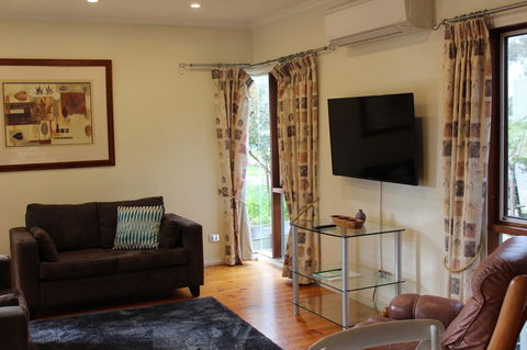 Australian Home Away @ Wonga Park Brushy Creek - Accommodation VIC 9