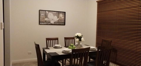 The Gallery Hours - Accommodation VIC 11