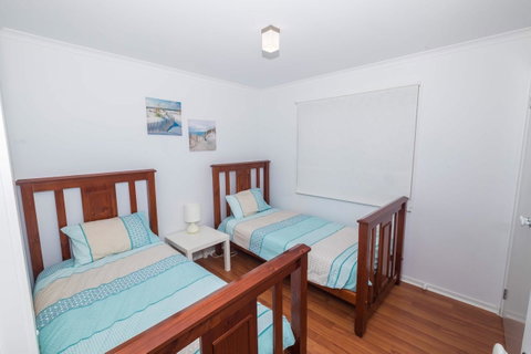 Demure Charm - Accommodation VIC 11