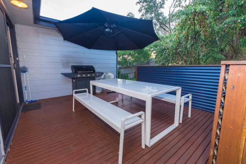 Demure Charm - Accommodation VIC 1