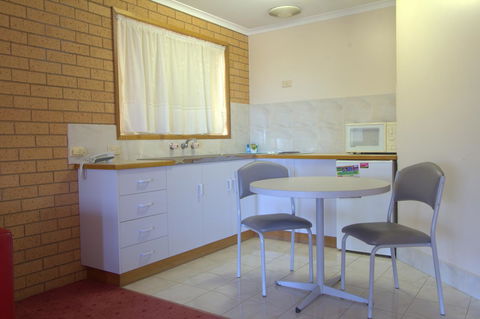 Blue Whale Motor Inn & Apartments - Accommodation VIC 31