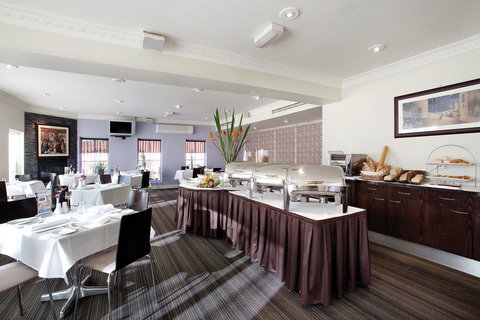 Buckingham Apartments - Accommodation VIC 11