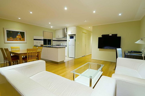 Buckingham Apartments - Accommodation VIC 5