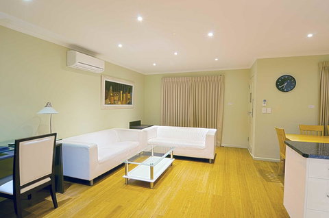 Buckingham Apartments - Accommodation VIC 4