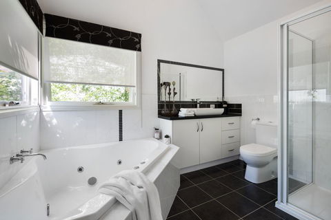 Cottage 4A - Accommodation VIC 8