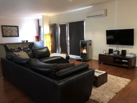 Minni Gums - Accommodation VIC 13