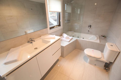 Points South By The Sea - Accommodation VIC 7