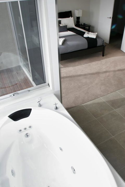 104 On Merri Apartments - Accommodation VIC 2