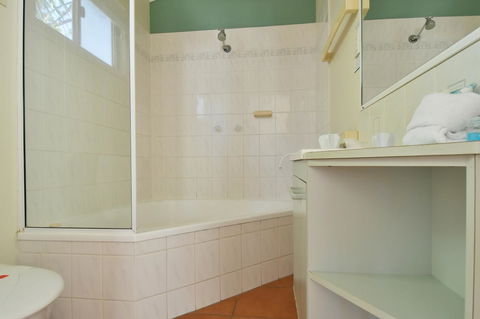 BIG4 Breeze Holiday Parks - Rainbow Beach - Accommodation VIC 3