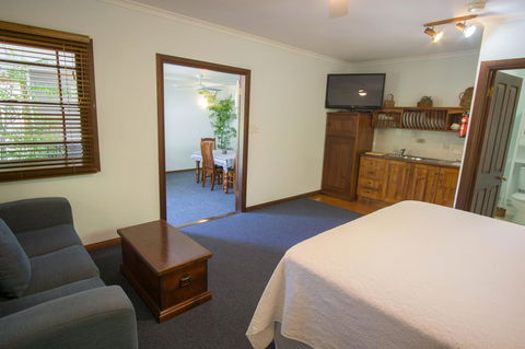 Debbie\'s Place - Accommodation VIC 42