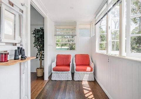 Lake Weyba Noosa Lodge & Kangaroos - Accommodation VIC 19