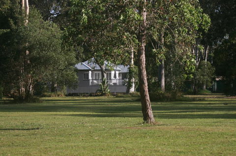 Lake Weyba Noosa Lodge & Kangaroos - Accommodation VIC 30