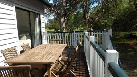 Lake Weyba Noosa Lodge & Kangaroos - Accommodation VIC 21